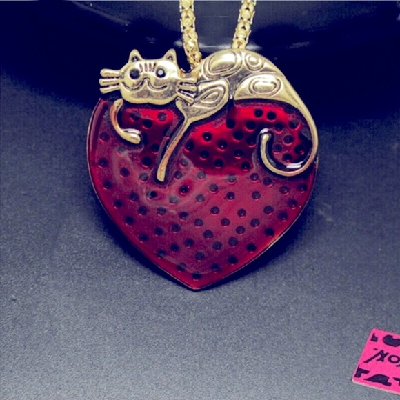 Red Enamel Cat Heart Strawberry Necklace Gold Brass 18-22" Chain Vintage NEW - Picture 5 of 7